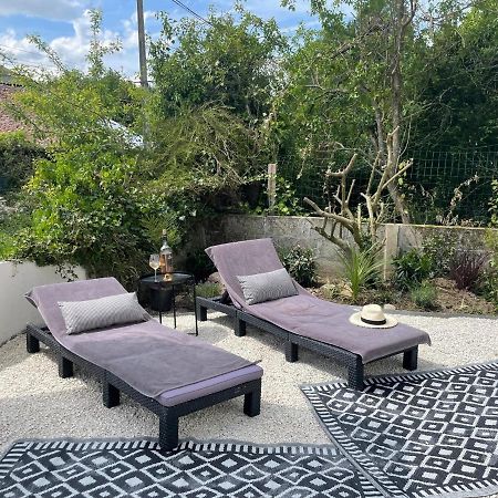 Beautiful Cottage With Private Plunge Pool/Hot Tub - 40 Mins From Puy Du Fou La Chapelle-Saint-Etienne 외부 사진
