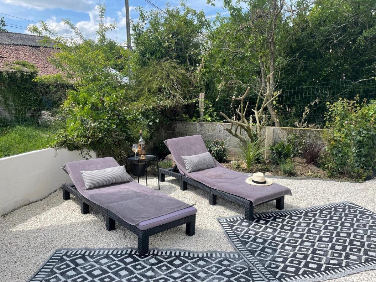 Beautiful Cottage With Private Plunge Pool/Hot Tub - 40 Mins From Puy Du Fou La Chapelle-Saint-Etienne 외부 사진
