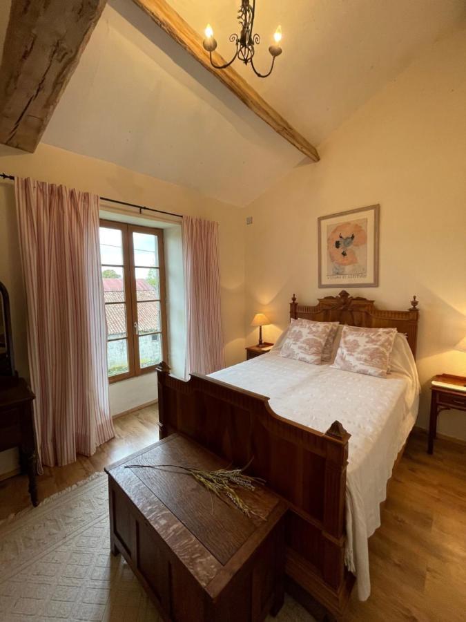 Beautiful Cottage With Private Plunge Pool/Hot Tub - 40 Mins From Puy Du Fou La Chapelle-Saint-Etienne 외부 사진